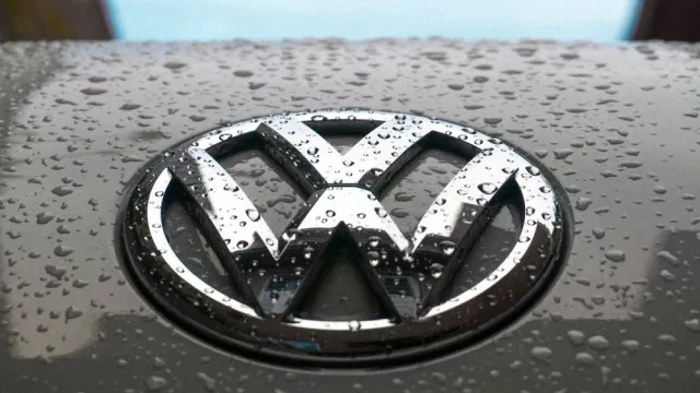 VW má na krku překvapivou žalobu: automobilce hrozí přejmenování klíčové modelové řady