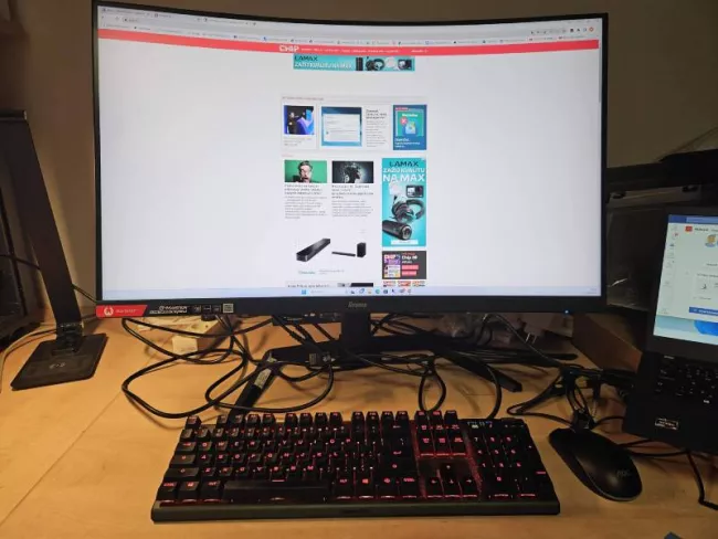 Iiyama G-Master GCB3280QSU Red Eagle