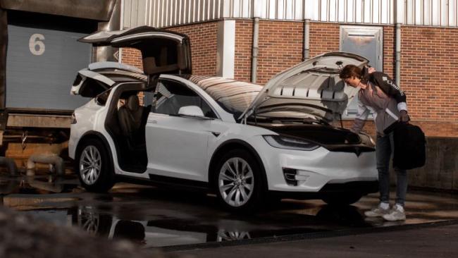 Elektroauto Tesla