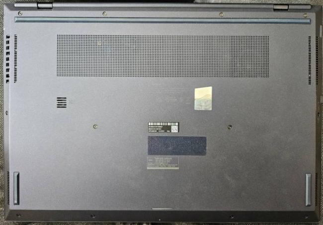 Asus ExpertBook B9 OLED B9403