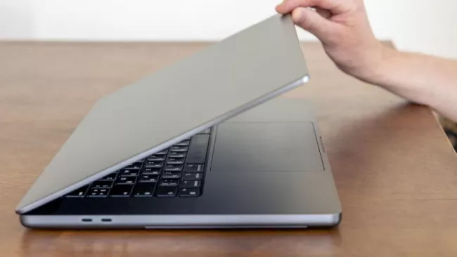 Zavírání notebooku