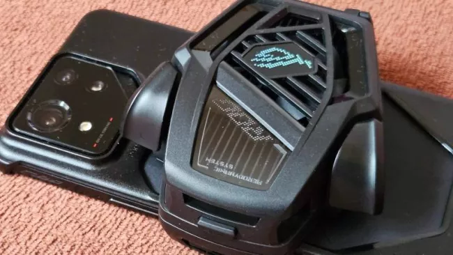 Asus ROG Phone 8 Pro