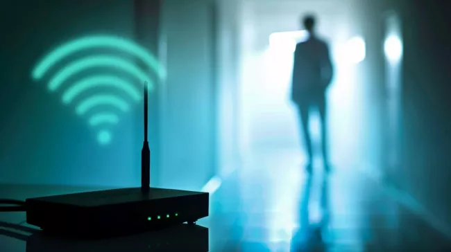 Vetřelec číhá v pozadí routeru