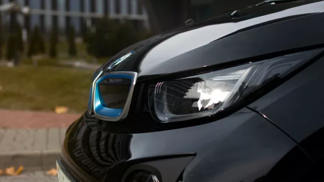 Čelní maska vozu BMW i3