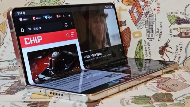 Samsung Galaxy Z Fold 5