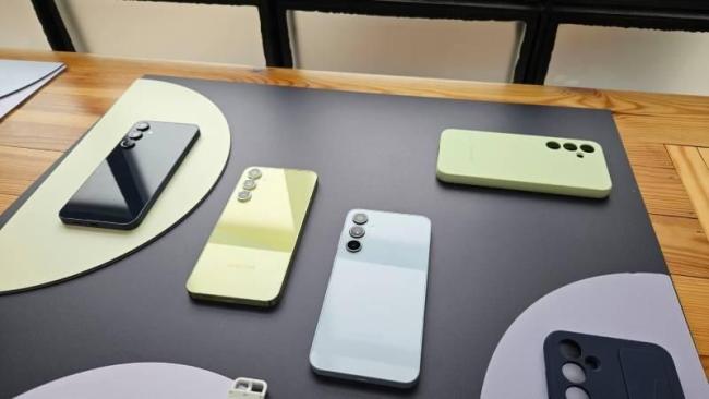 Samsung A35 a A55