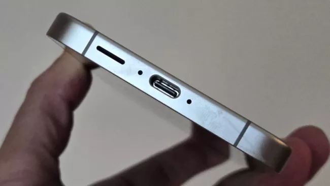 Samsung Galaxy S24 FE 