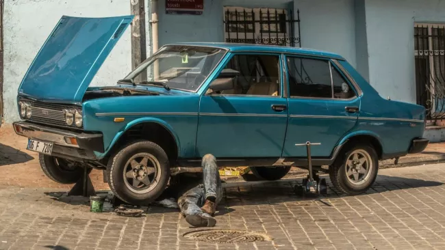 Oprava vozidla svépomocí