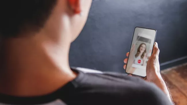 Špehování na telefonu