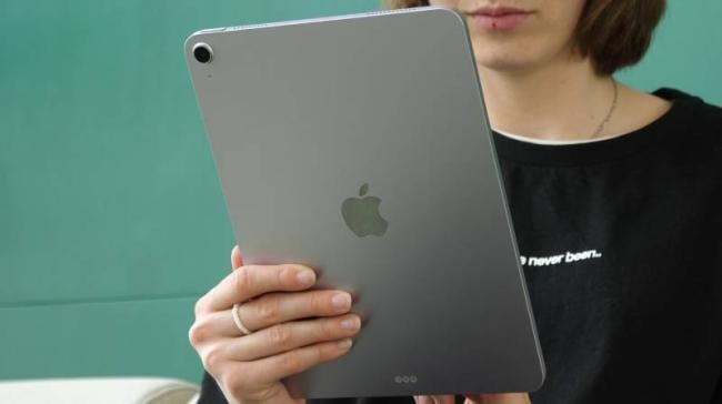 Apple iPad Air 13