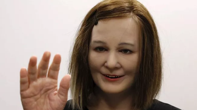 Umělý člověk, tísnivé údolí