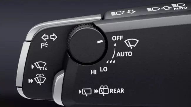 Sdružený ovládací prvek Audi Q3 2026