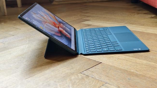 Lenovo Yoga Tab Plus