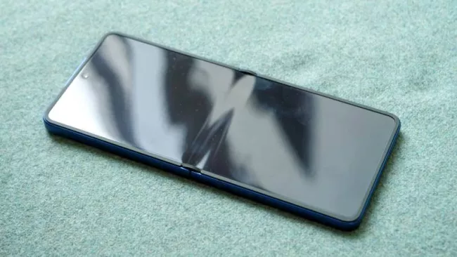 Samsung Galaxy Z Flip 7