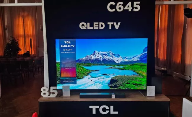 Spor o QLED televizory