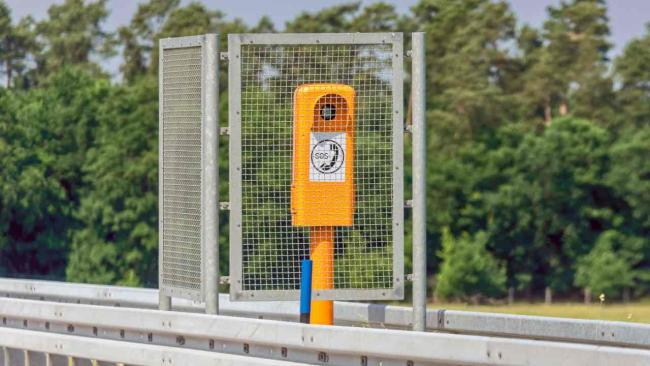 Telefon u dálnice