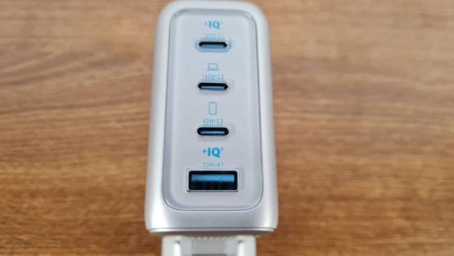 Anker B2697GZ1