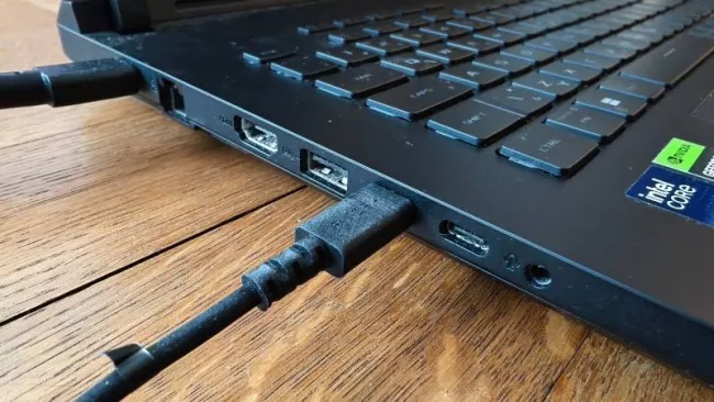 Asus ROG Strix Scar 18 