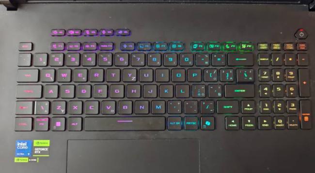 Asus ROG Strix Scar 18