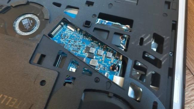 Asus ROG Strix Scar 18