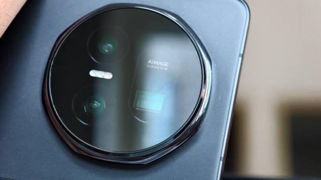 Honor Magic V5