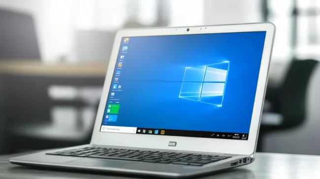 Laptop s pracovní plochou Windows