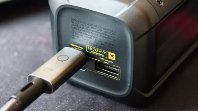 Xiaomi 212W HyperCharge Power Bank 25000 mAh