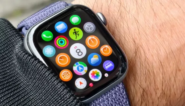 Apple Watch Series 11 Cellular 46mm