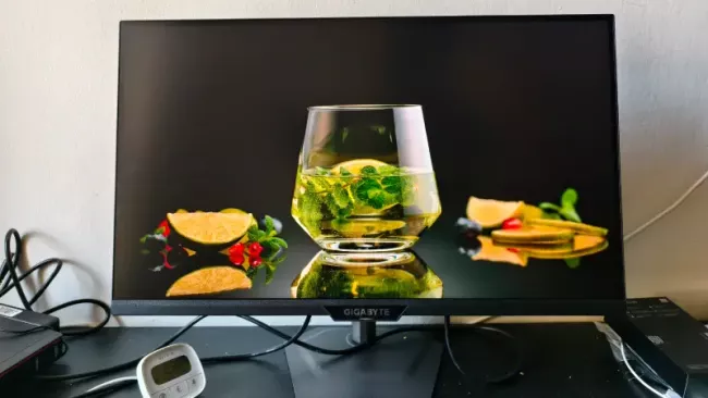 Gigabyte M27UP