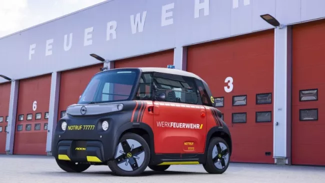 Mini vozidlo Opel Rocks v provedení pro hasiče
