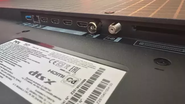 HDMI konektory u televizoru TCL