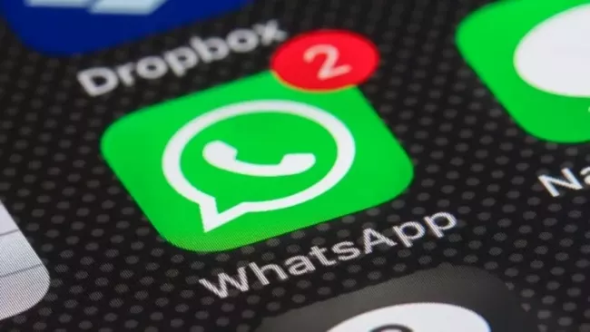 Ikona WhatsApp na displeji smartphonu