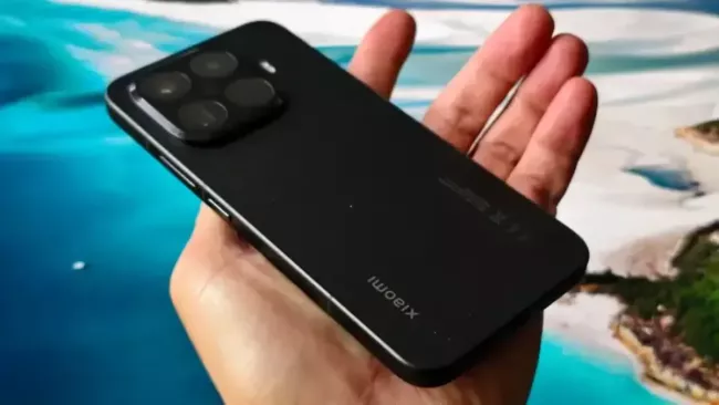 Xiaomi 15T Pro -- zadní strana