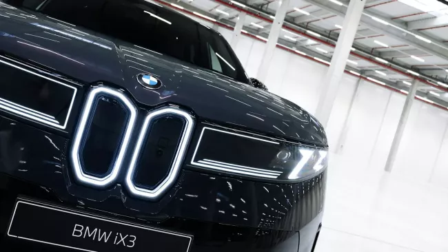 BMW iX3