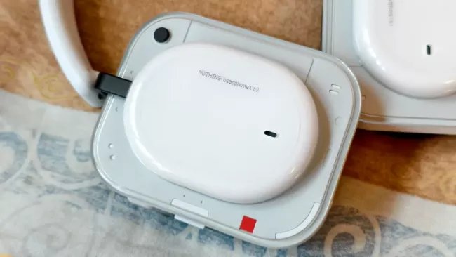 Nothing Headphone (a)