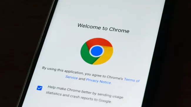 Aplikace Chrome na displeji smartphonu