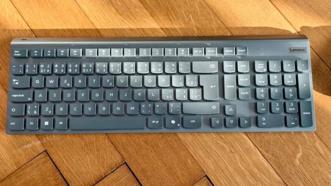 Lenovo Yoga AIO 27i Gen10