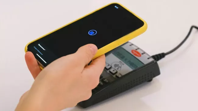 Bezkontaktní platba mobilem