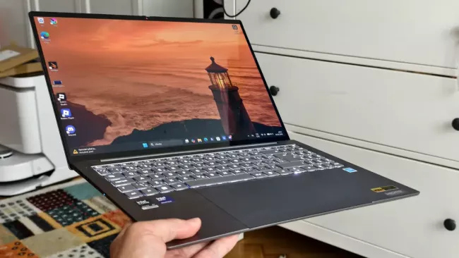 Acer Swift 16 AI