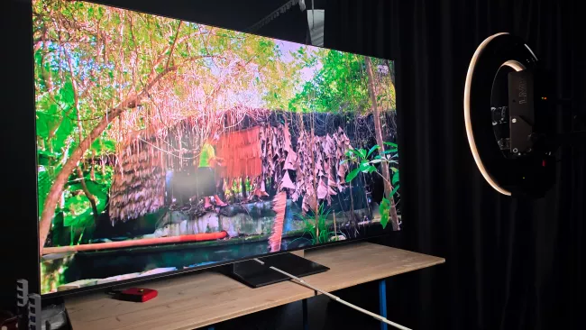 Samsung MR75R95H je první Micro RGB televize této jihokorejské značky.