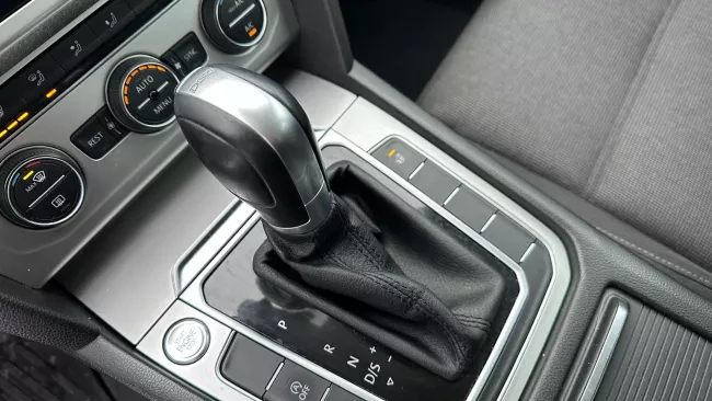 Řadicí páka samočinné převodovky DSG