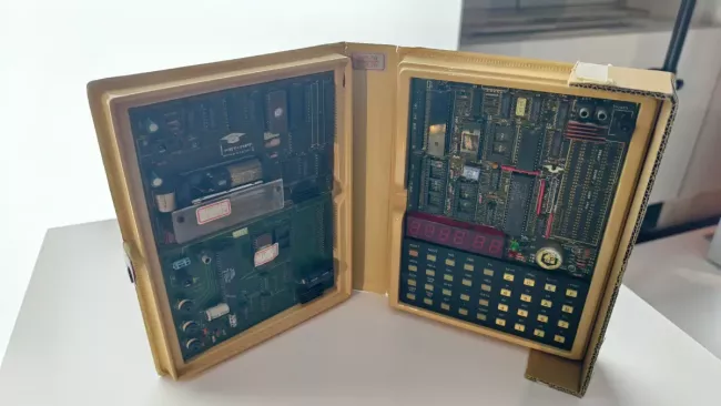 Začínal jako garážový startup s pěti zaměstnanci. Tchajwanský Acer slaví půl století na špici technologického světa
