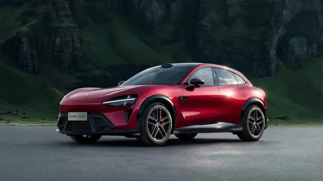 Levnější než Tesla, rychlejší než Porsche: Xiaomi vedle mobilů přijíždí i s novou verzí elektrického SUV