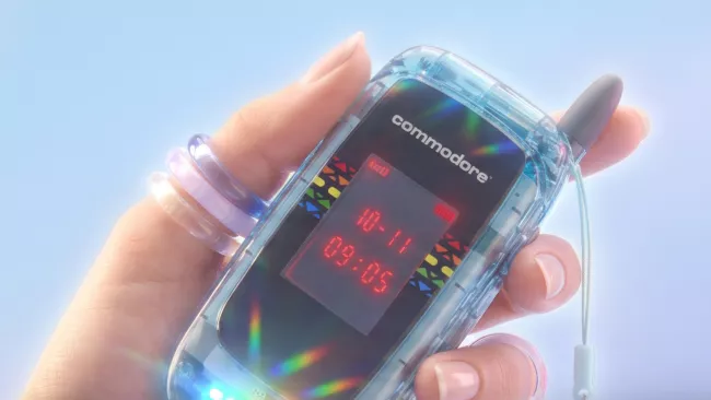 Legendární Commodore je zpátky. Jeho retro telefon funguje úplně jinak, než byste čekali