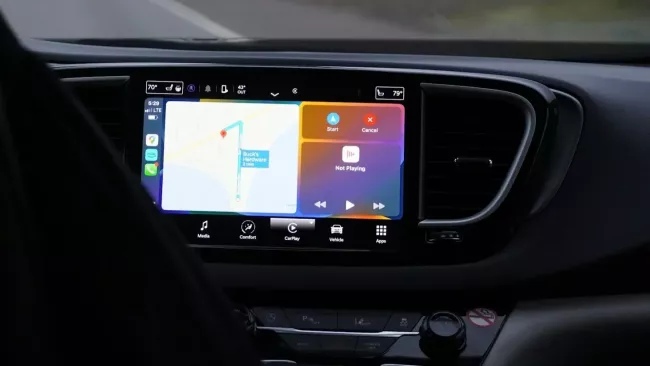 Infotainment ve vozidle