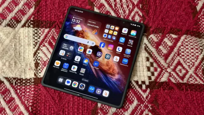 Honor Magic V6