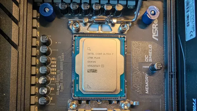 Intel Core Ultra 7 270K Plus