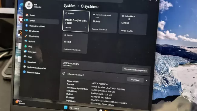 Lenovo ThinkPad X1 Carbon Gen 14 Aura Edition
