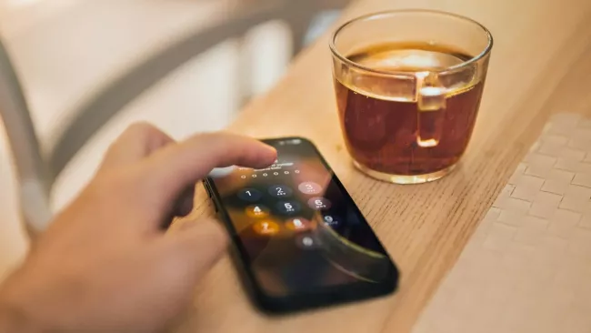 Odemykání smartphonu zadáváním PIN