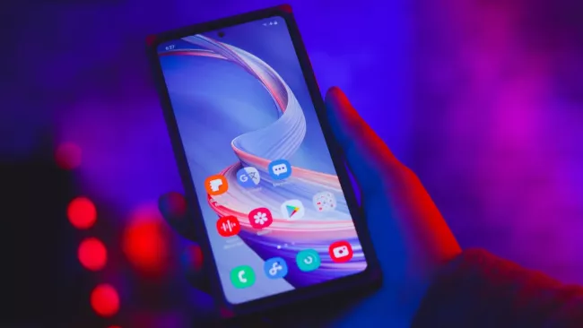 Detail na domovskou obrazovku androidového smartphonu